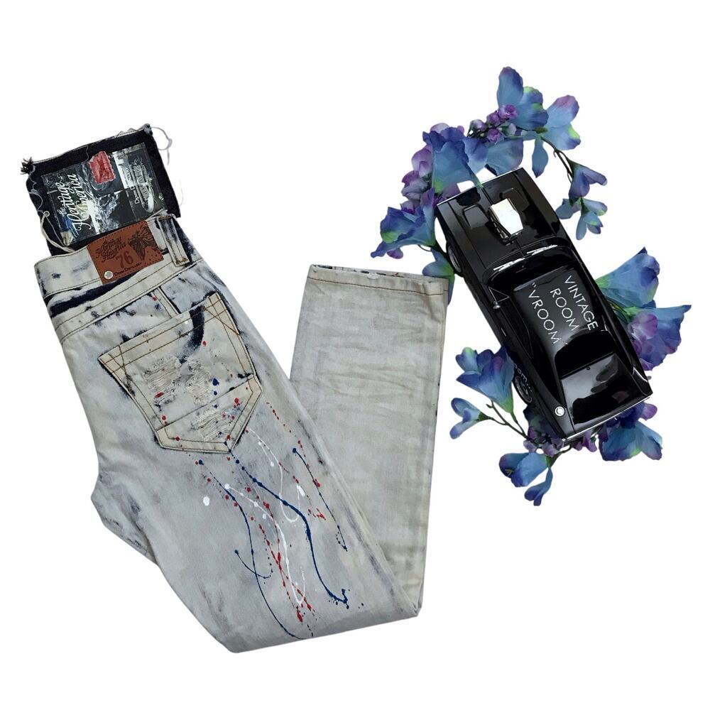 Heritage America NWT Light Wash Distressed Crop Jeans Women 6 *See Description*